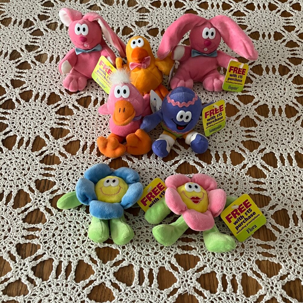 Lot of 7 Vintage Eckerd Spring Beans Easter Bean Bags Plush – All with Tags